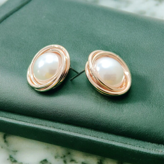 Pearl Studs